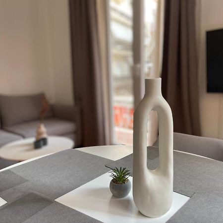 Daisy Apartment 15 Min To Acropolis Athena Bagian luar foto