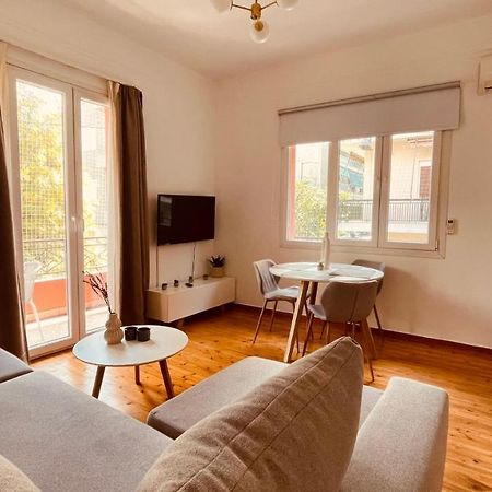 Daisy Apartment 15 Min To Acropolis Athena Bagian luar foto