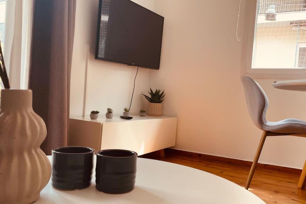 Daisy Apartment 15 Min To Acropolis Athena Bagian luar foto