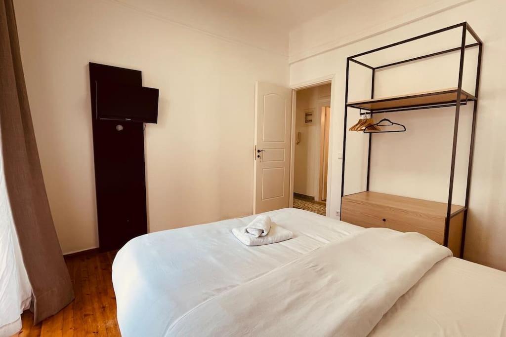 Daisy Apartment 15 Min To Acropolis Athena Bagian luar foto