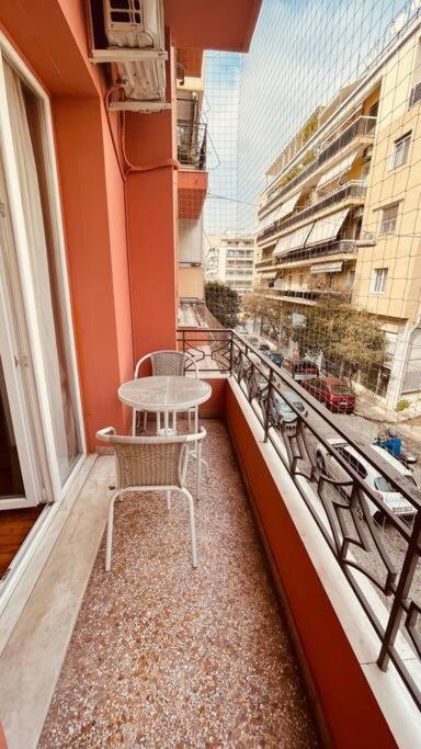 Daisy Apartment 15 Min To Acropolis Athena Bagian luar foto