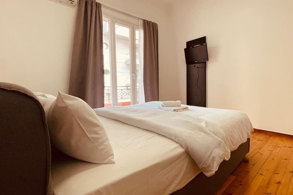 Daisy Apartment 15 Min To Acropolis Athena Bagian luar foto